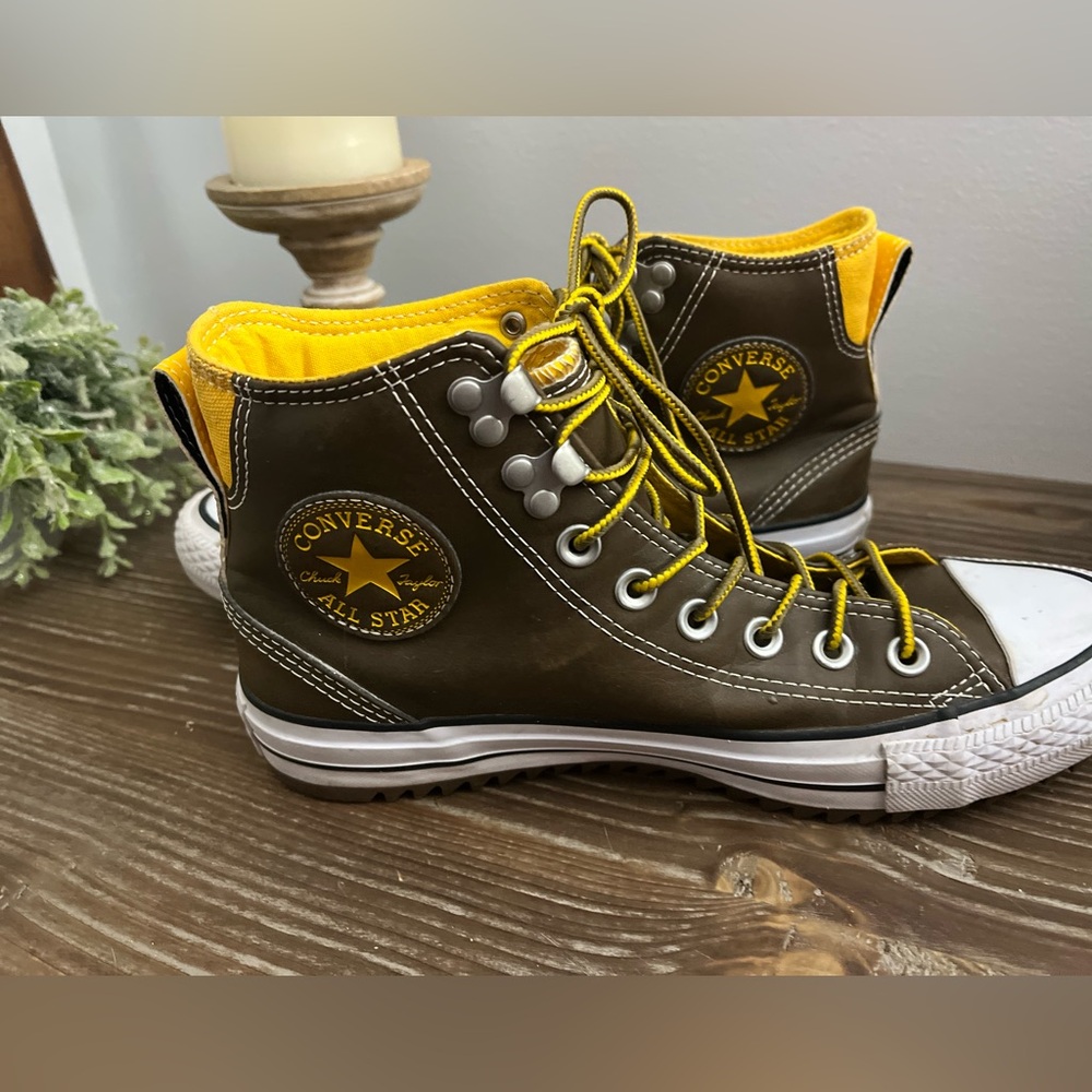 Converse Chuck Taylor City Hiker Leather High Top Sneakers Brown Yellow Sz 7M 9W - Picture 11 of 16